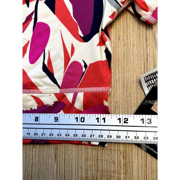 J. Dow Fitness - Women's Abstract Print Sports Crop Top - Extra Small - Picture 5 of 11